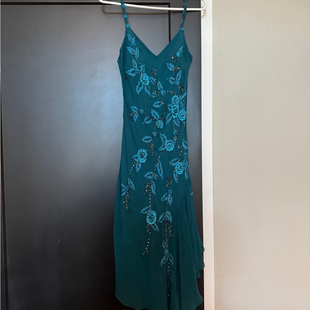 Cache Teal Asymmetrical Dress with Floral Sequin Design - STUNNING - Picture 2 of 7